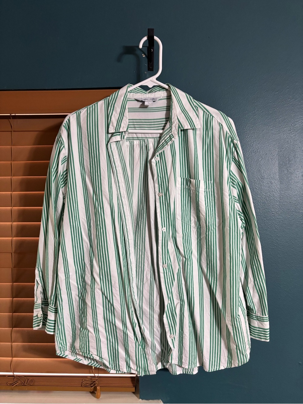 Old Navy Boyfriend Button-Down Shirt Green and White Striped